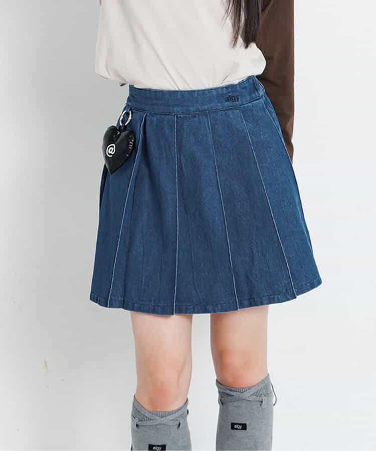★SALE★チャーム付きプリーツスカパン