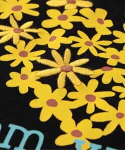 グラフィックデザインプリントTシャツ_933196